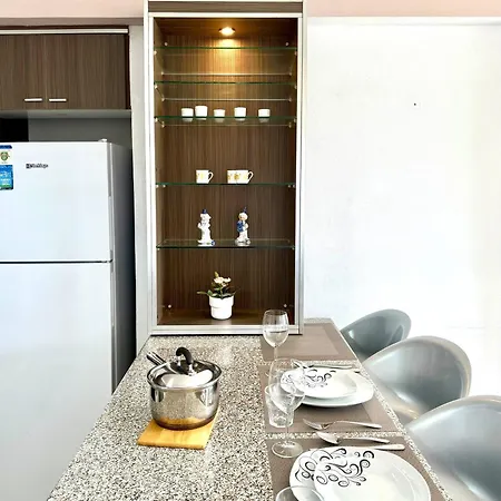 Relax Balcony - 2-br Flat Apartment Perivolia